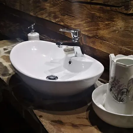 Domek alpejski Caputówka 100 Letnia Chata Rajcza